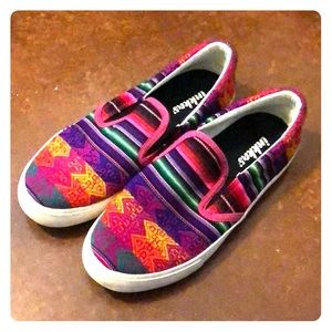 Inkkas serape slip ons